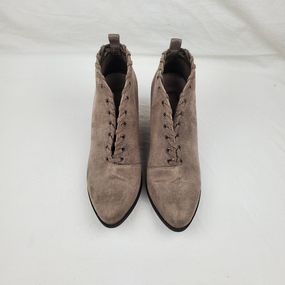 Coconuts by matisse Bamba grey point toe ankle heel bootie - Picture 4 of 13